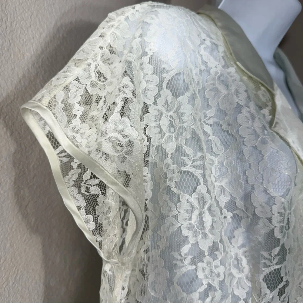 Victoria Secret Vintage Gold Label Lace‎ with Satin collar Top Size Medium